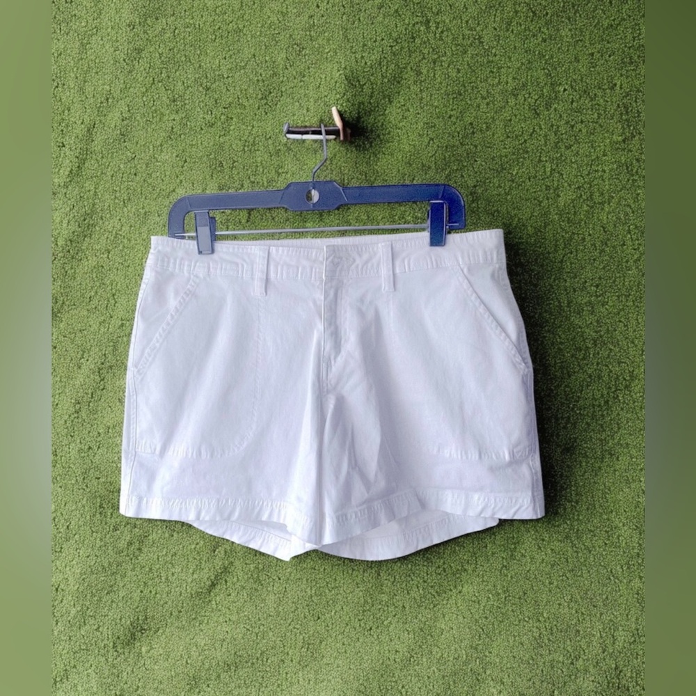 Field & Stream White Bermudas Lightweight Casual Shorts